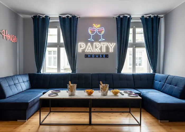 #partyhouse * Poznań