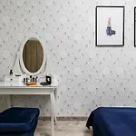 #partyhouse Apartment