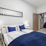 #partyhouse Apartment *
