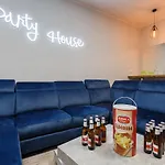 Apartment #partyhouse *
