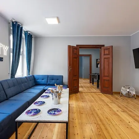 #partyhouse Apartamento *