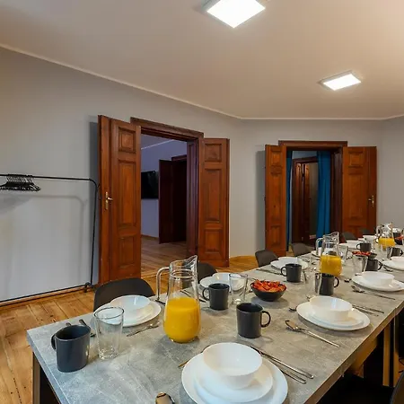 #partyhouse