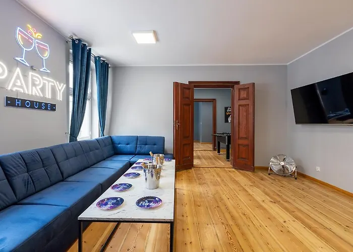 #partyhouse Apartament *